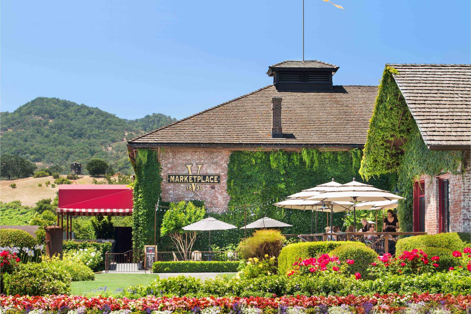 Yountville Wineries: Fall in Love with Napa Wine Country - Wine with Paige