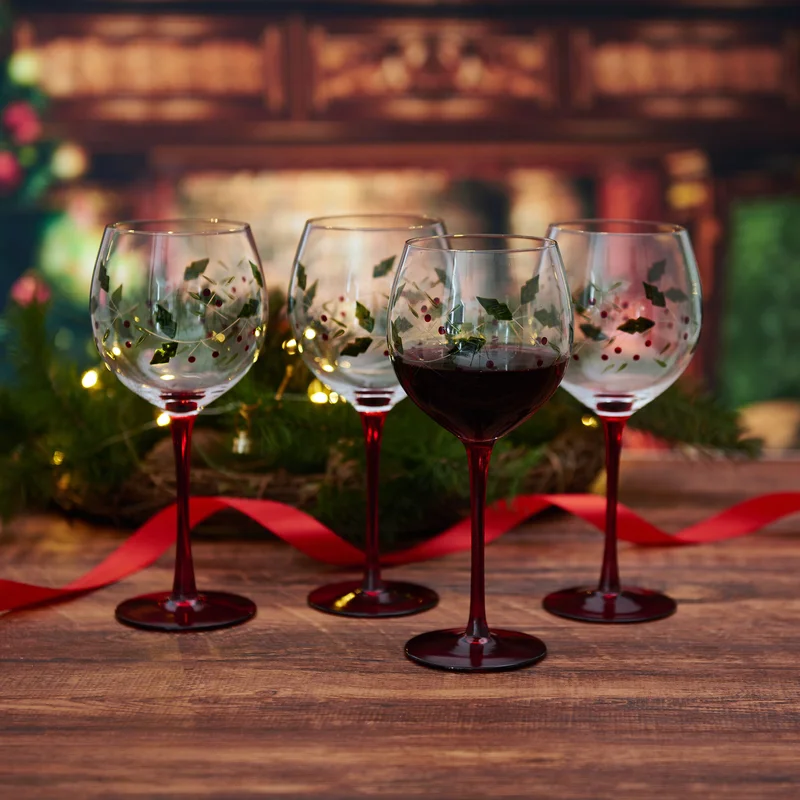 Holly and berry design on stemmed wine glass set